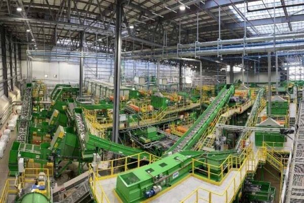 Mechanical recycling facility. Taken from: Resource Recycling.