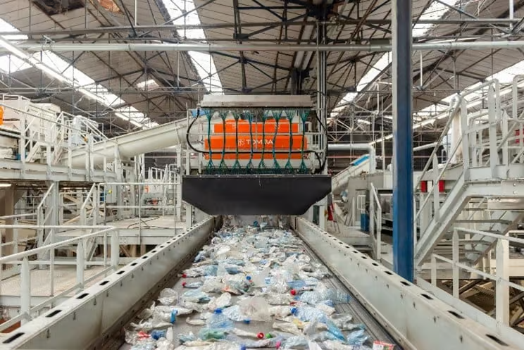 By 2025, the EU aims to achieve a 77% separate collection rate for plastic bottles through recycling programs. Courtesy of TOMRA.